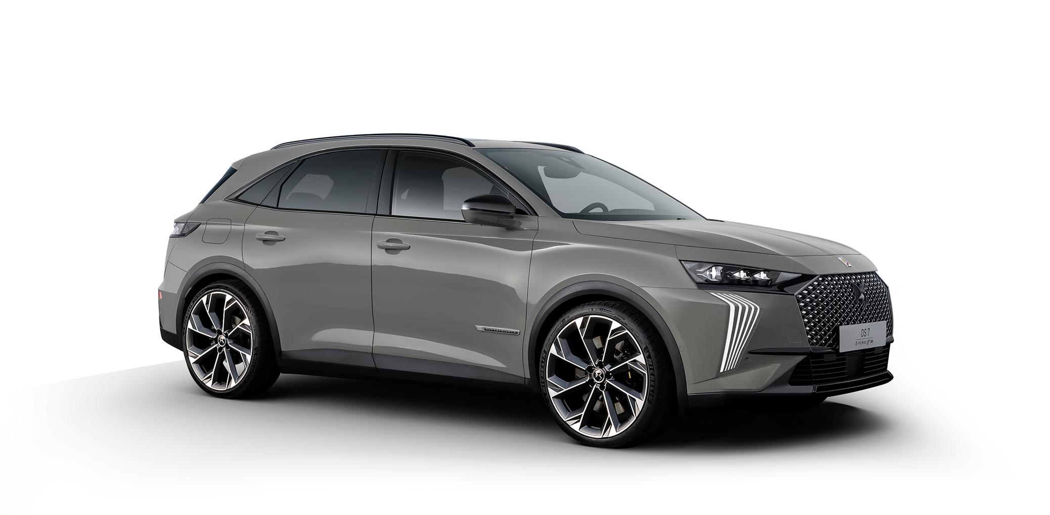 DS 7, grå, profil