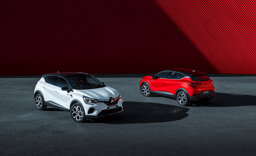 Två Mitsubishi ASX, en vit och en röd.
